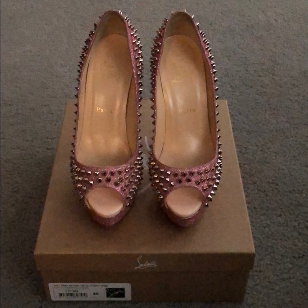 Christian Louboutin heels size 40 - Picture 2 of 5